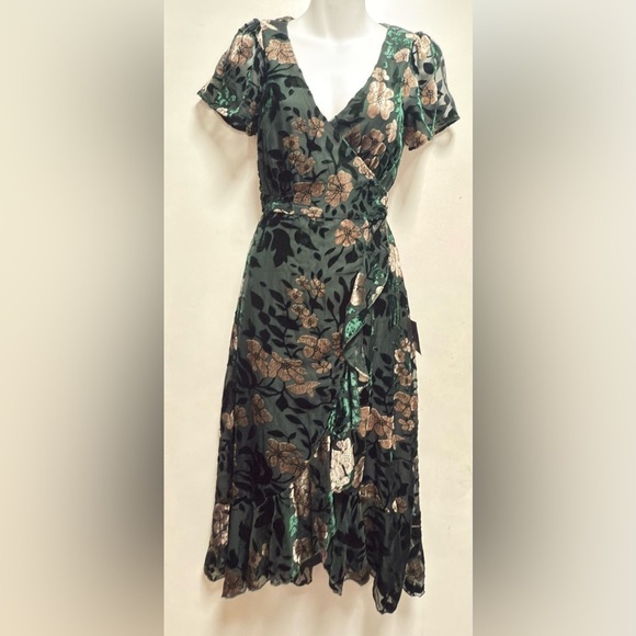Lulu's Chic Status Emerald Green Floral Velvet Burnout Wrap Midi Dress Size XS - Picture 2 of 9
